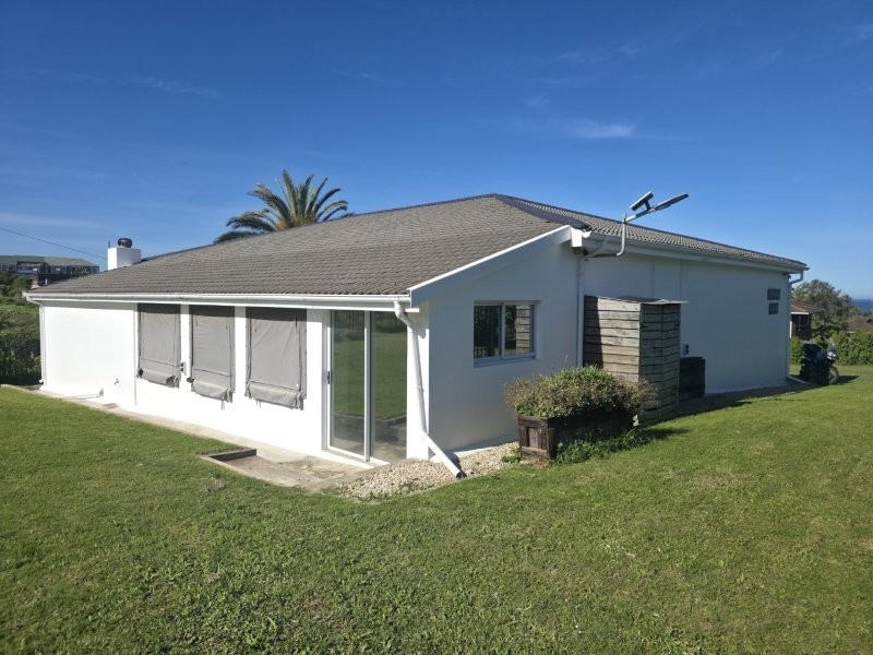4 Bedroom Property for Sale in C Place Eastern Cape